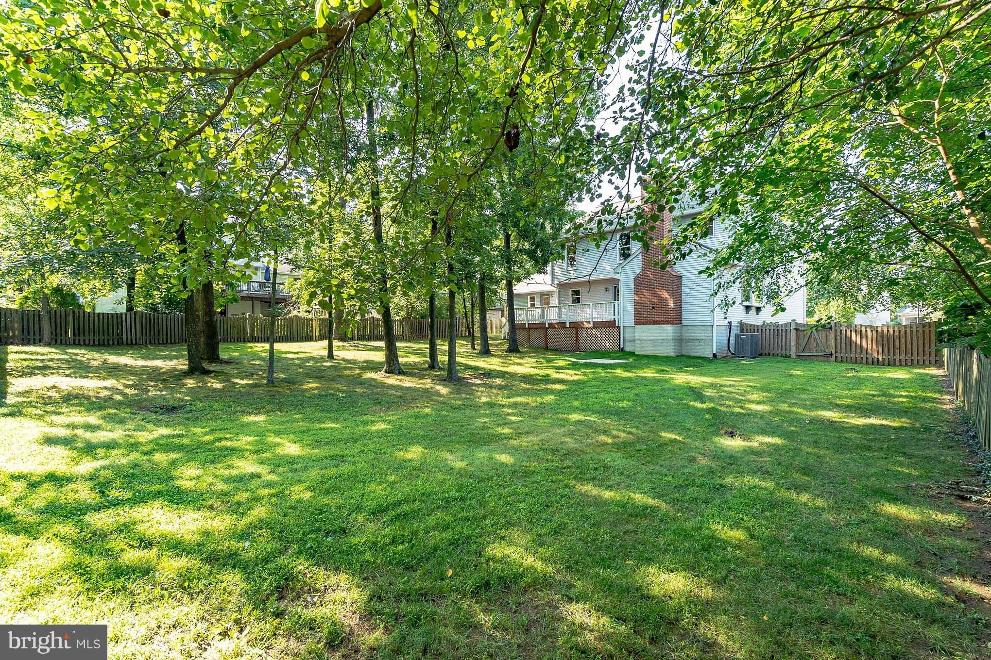 BROAD OAKS - Residential