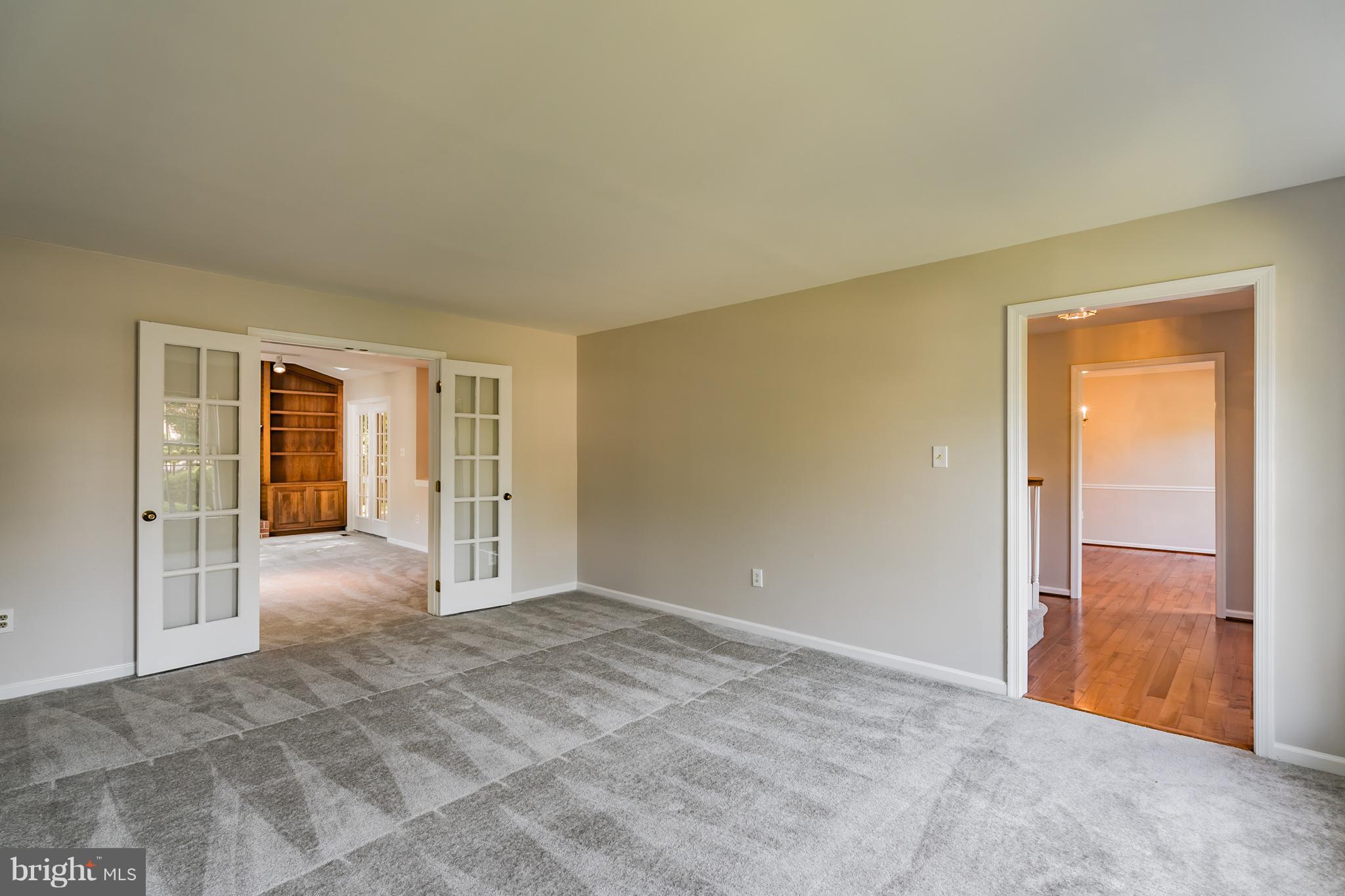 BROAD OAKS - Residential