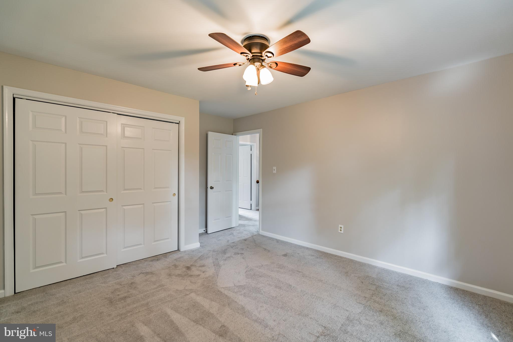 BROAD OAKS - Residential