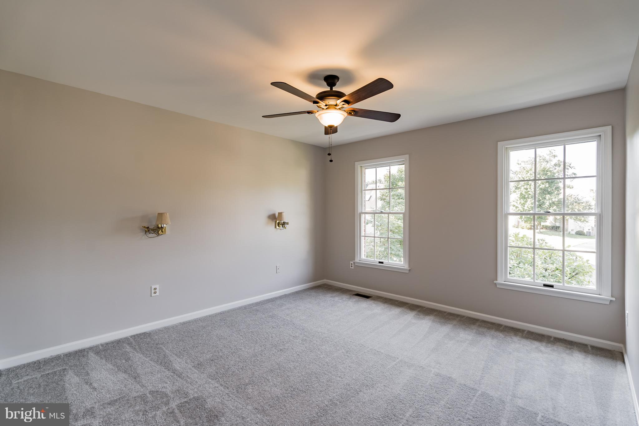 BROAD OAKS - Residential