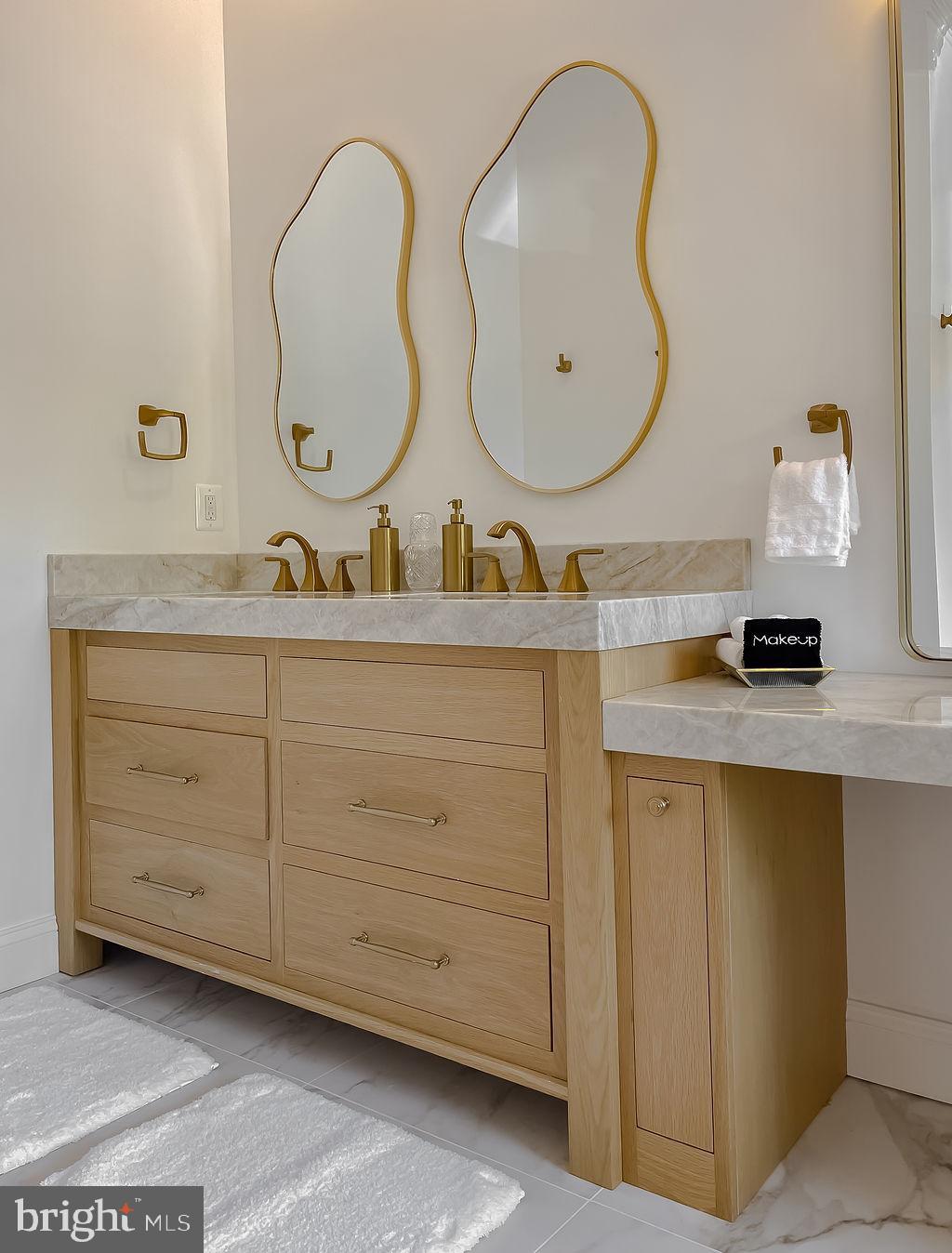 ESPERANZA FARMS - Residential