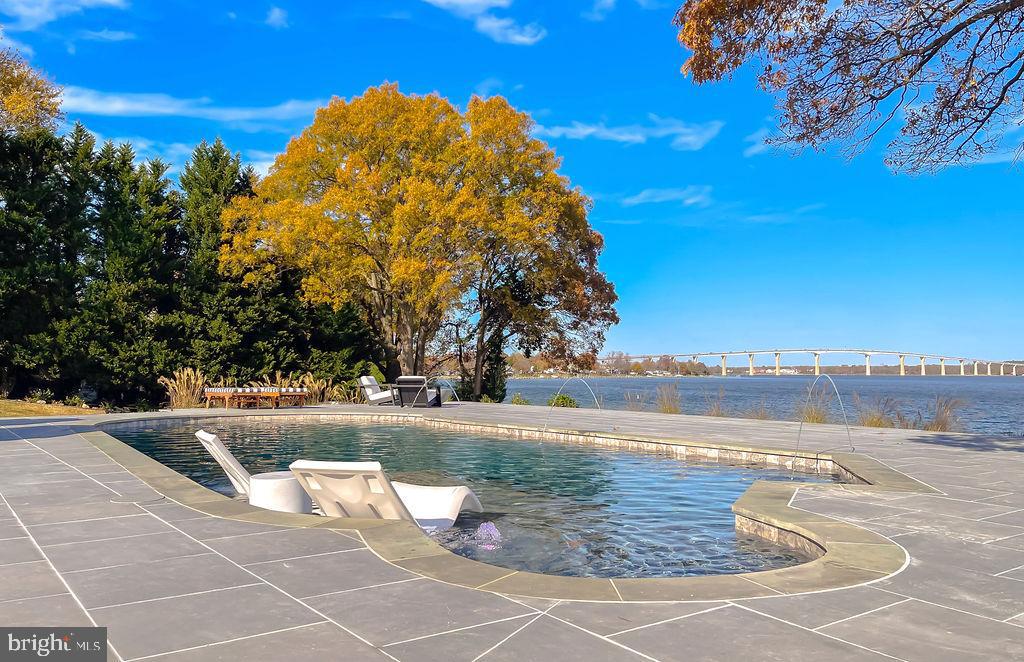 ESPERANZA FARMS - Residential