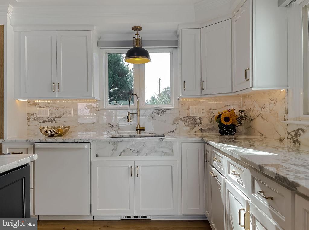 ESPERANZA FARMS - Residential