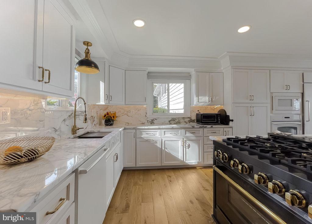 ESPERANZA FARMS - Residential