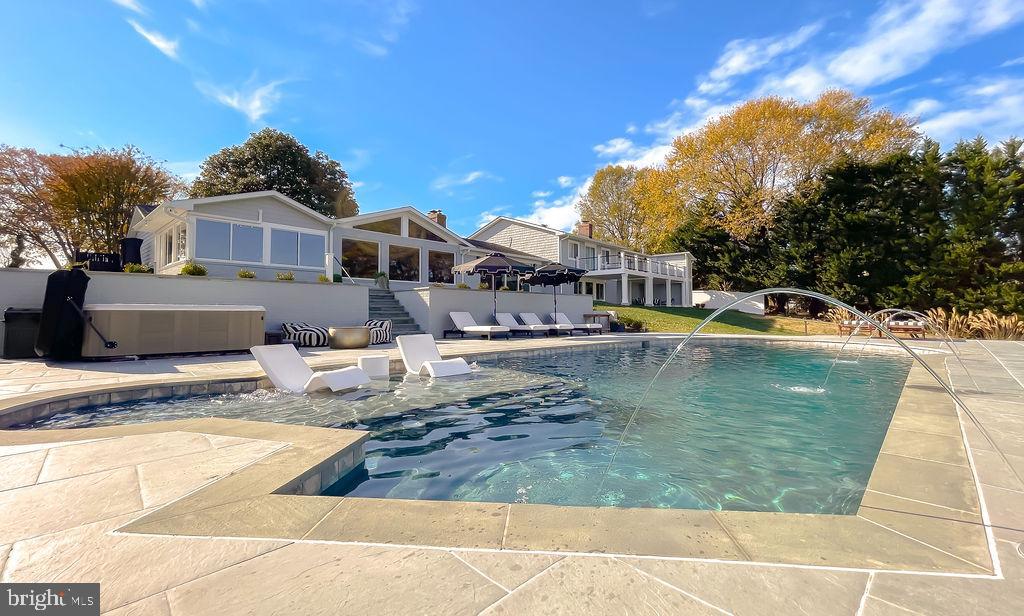 ESPERANZA FARMS - Residential