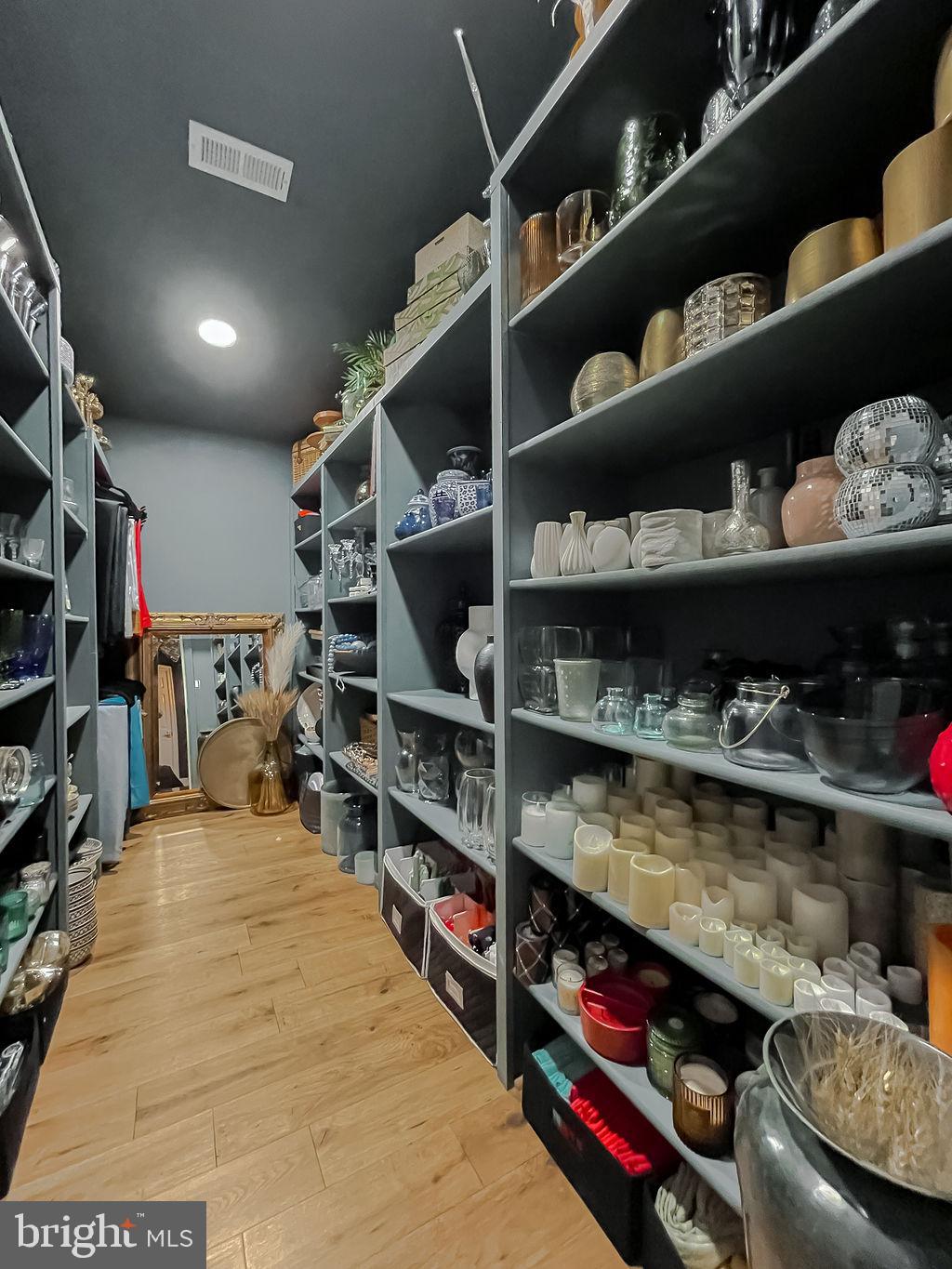 ESPERANZA FARMS - Residential