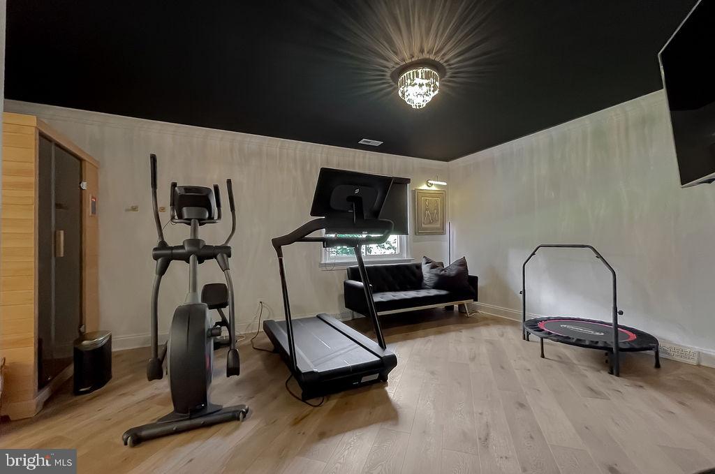 ESPERANZA FARMS - Residential