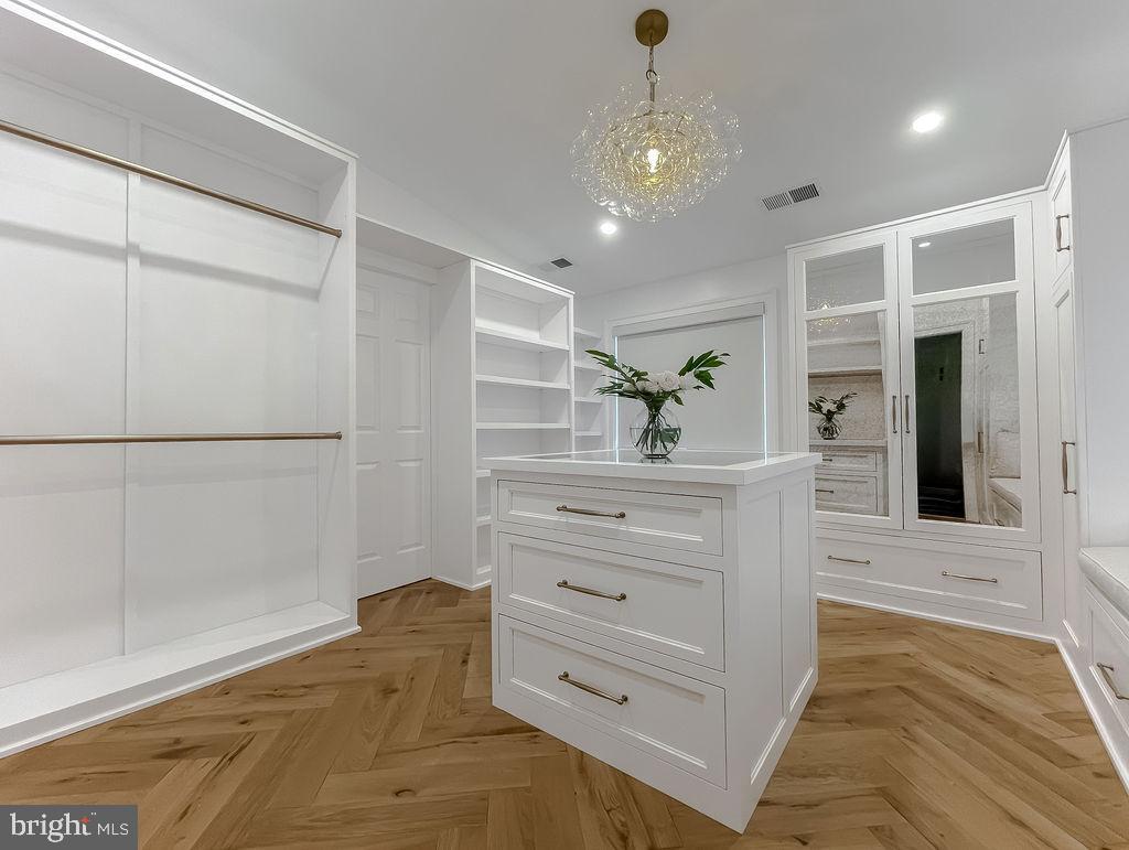 ESPERANZA FARMS - Residential