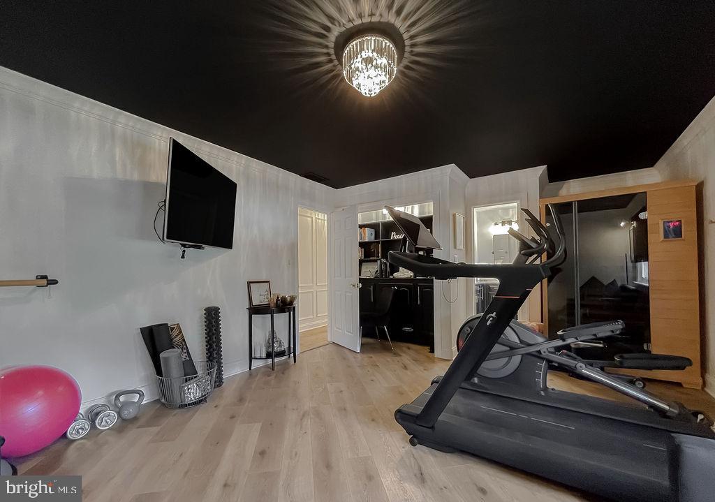 ESPERANZA FARMS - Residential