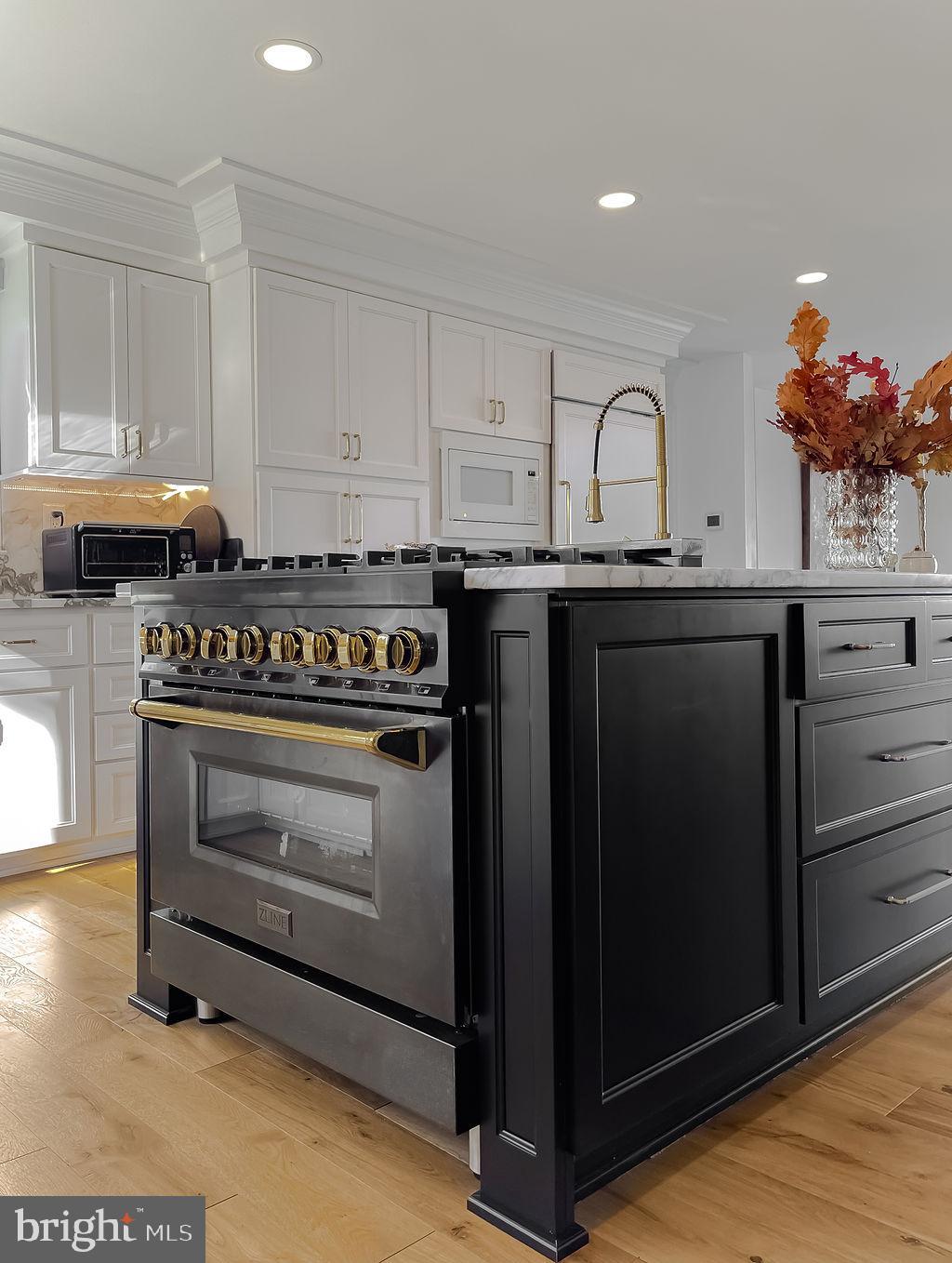 ESPERANZA FARMS - Residential