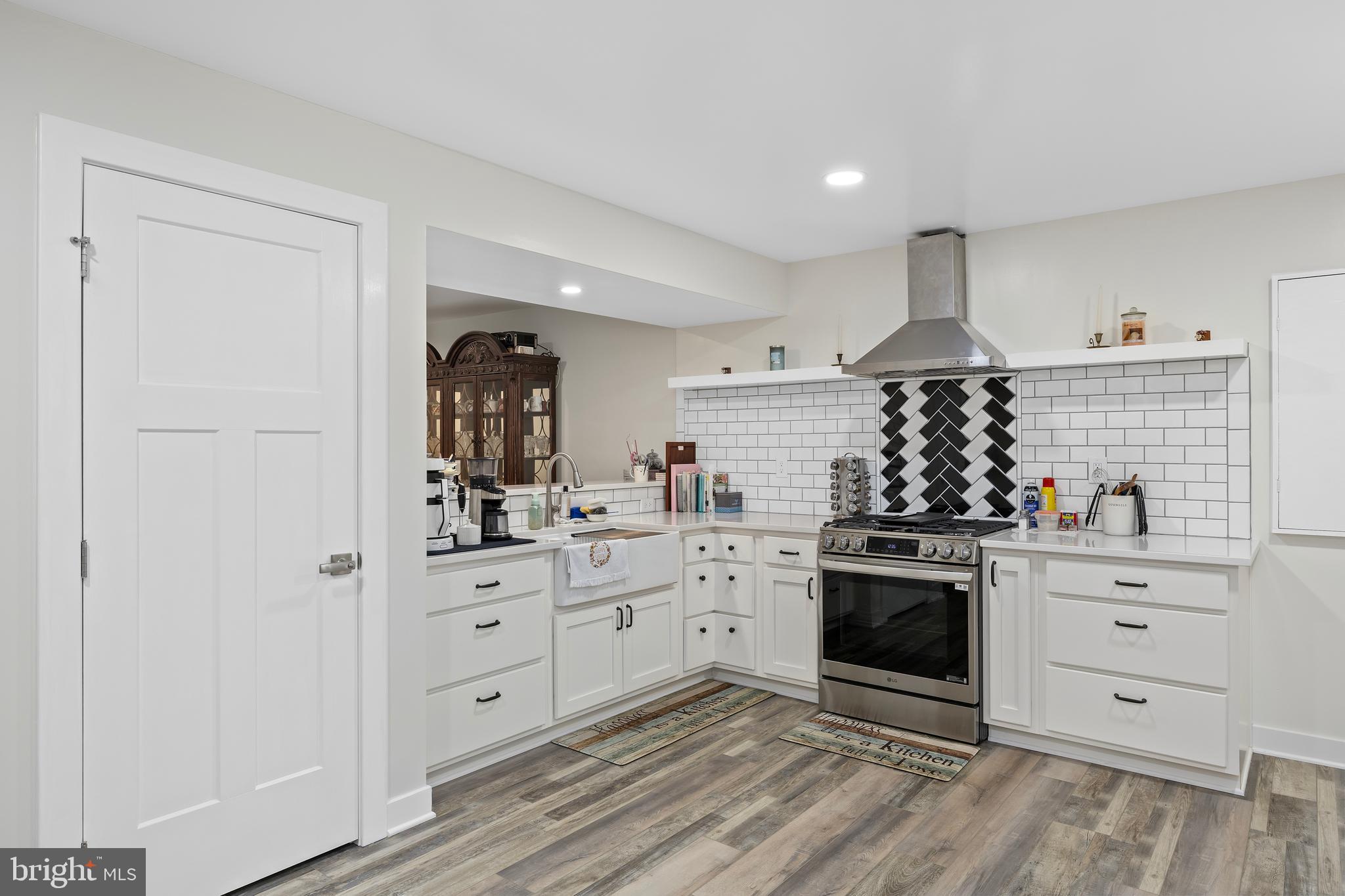 THE FALLS AT LEE'S PARKE - Residential