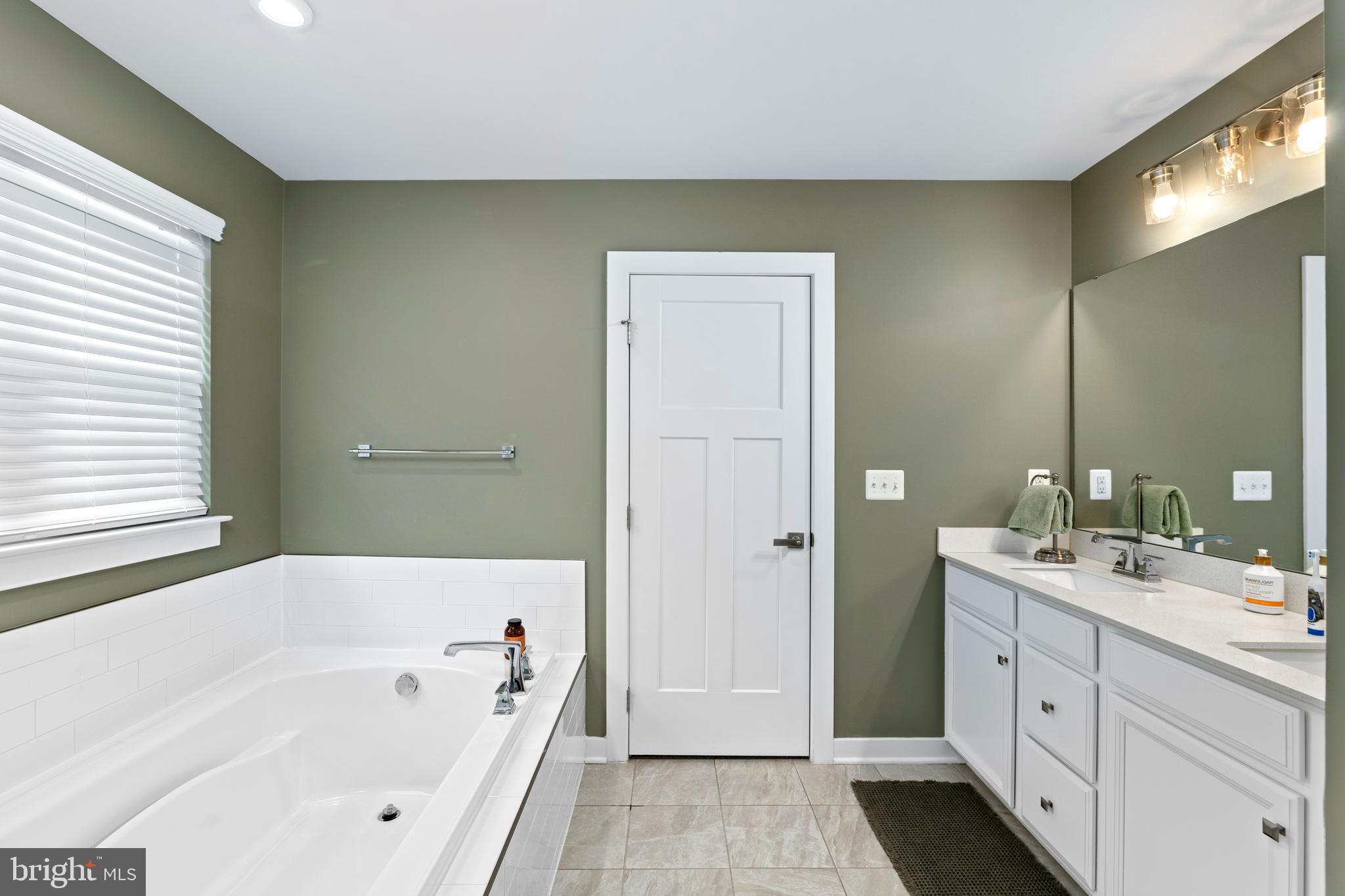 THE FALLS AT LEE'S PARKE - Residential