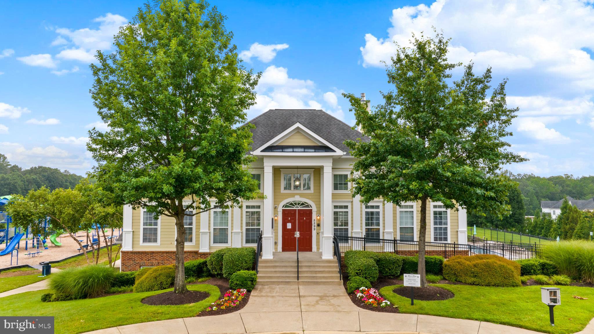 THE FALLS AT LEE'S PARKE - Residential