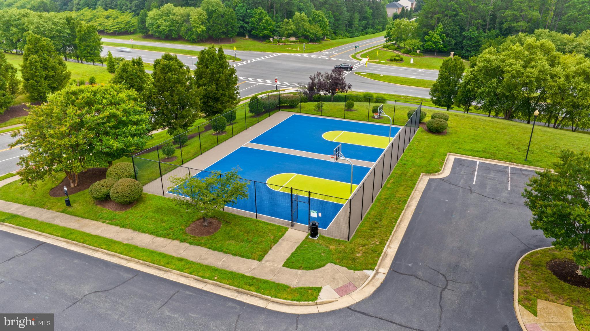 THE FALLS AT LEE'S PARKE - Residential