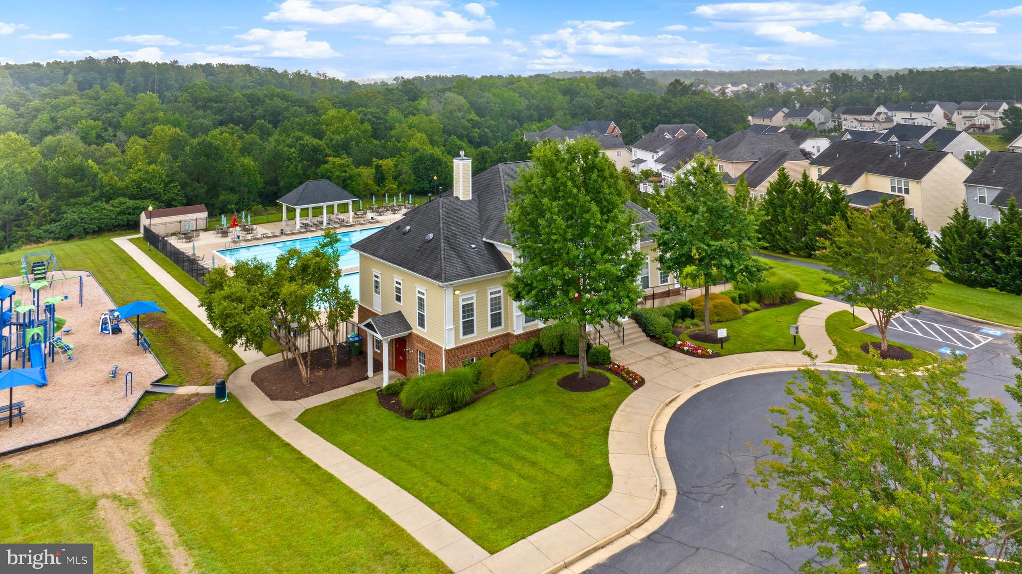 THE FALLS AT LEE'S PARKE - Residential