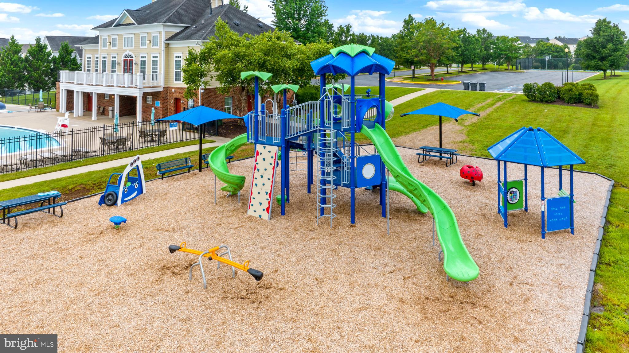 THE FALLS AT LEE'S PARKE - Residential