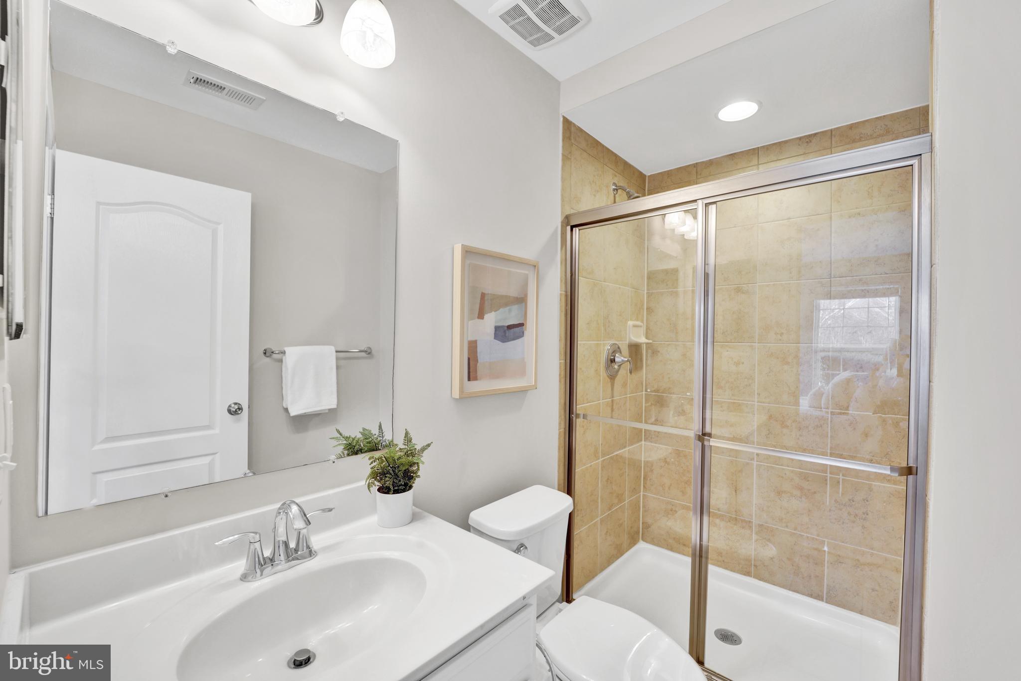 OXFORD SQUARE - Residential