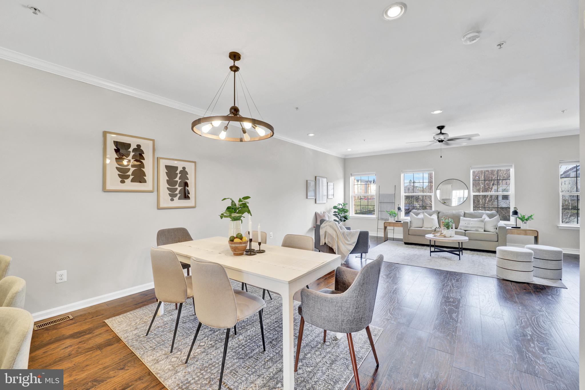 OXFORD SQUARE - Residential