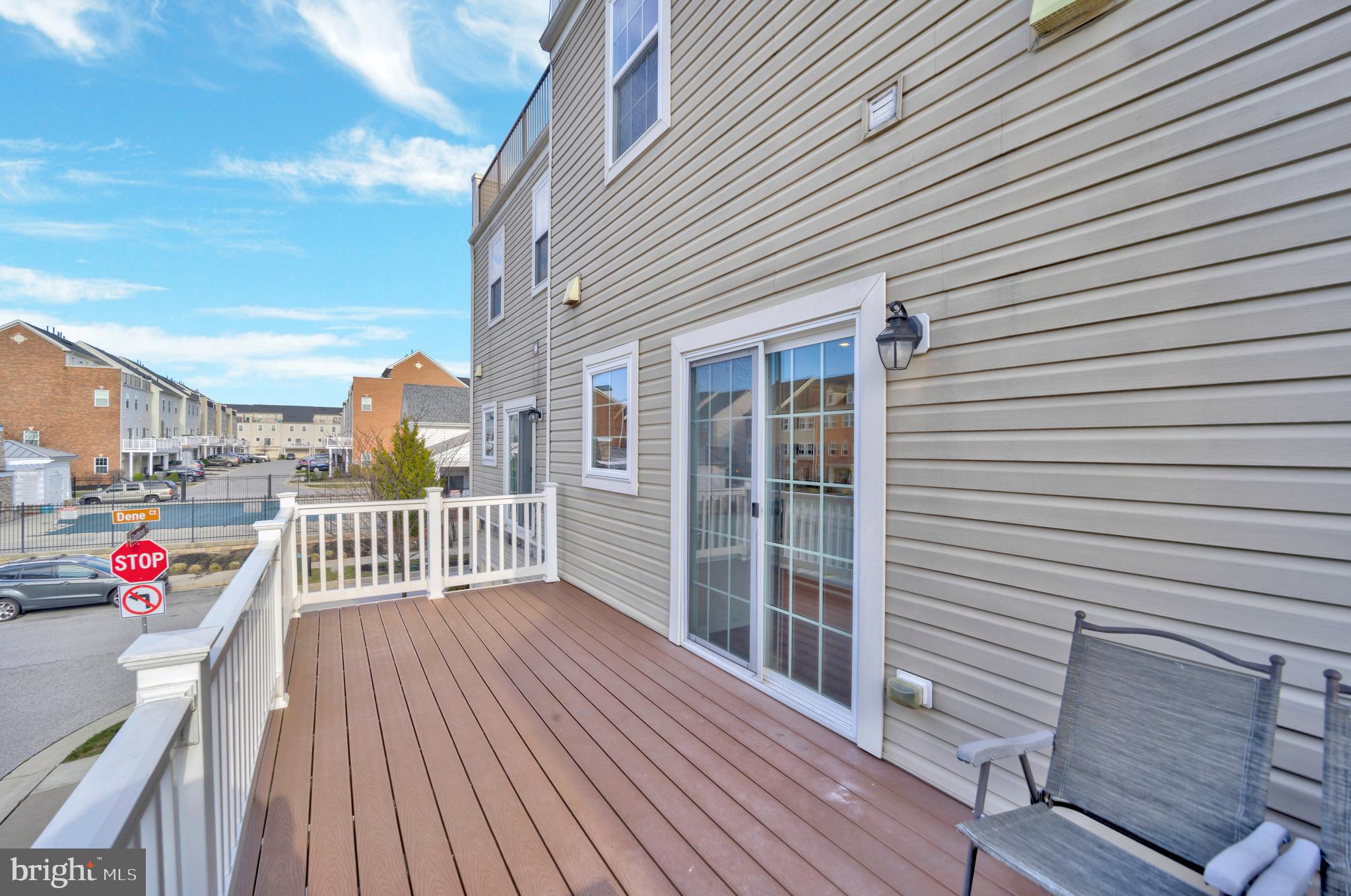 OXFORD SQUARE - Residential