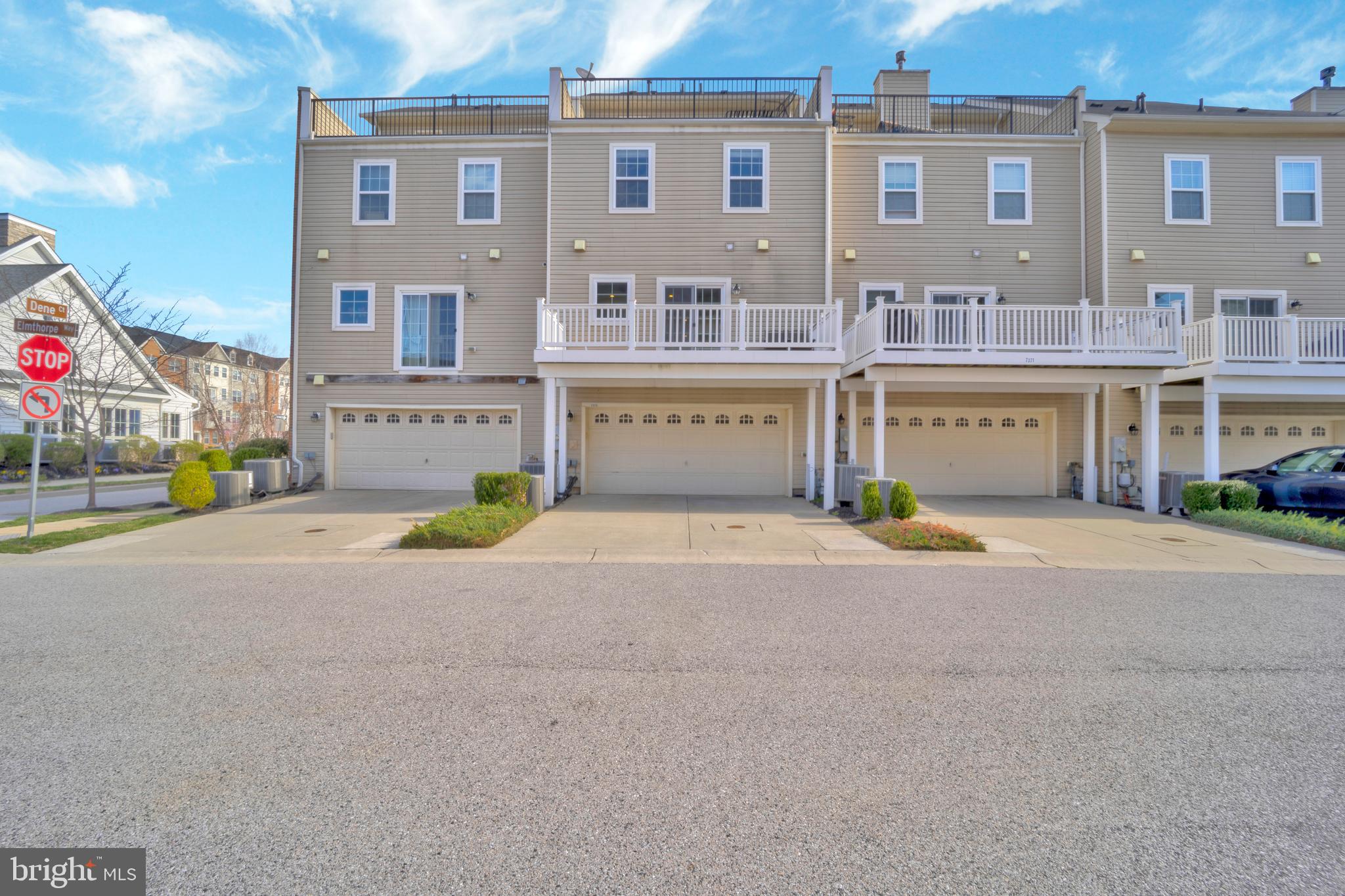 OXFORD SQUARE - Residential