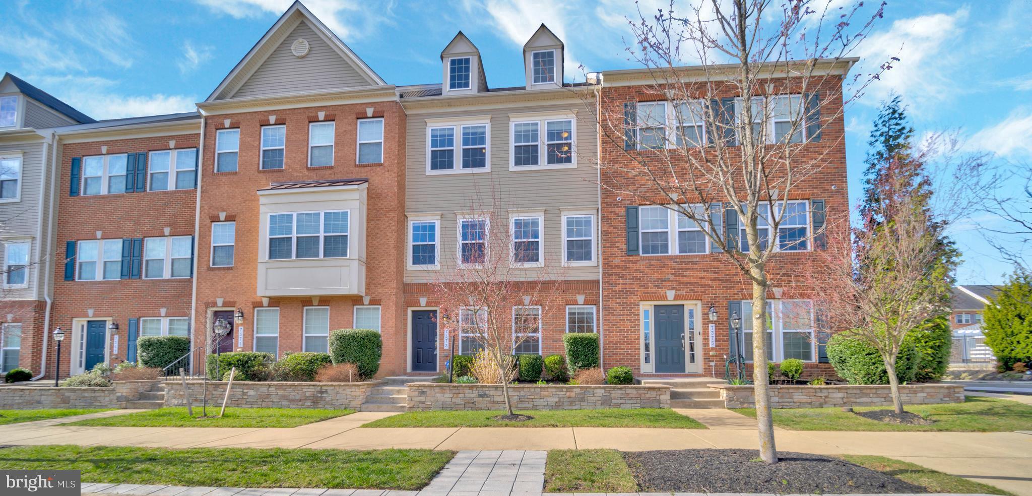 OXFORD SQUARE - Residential