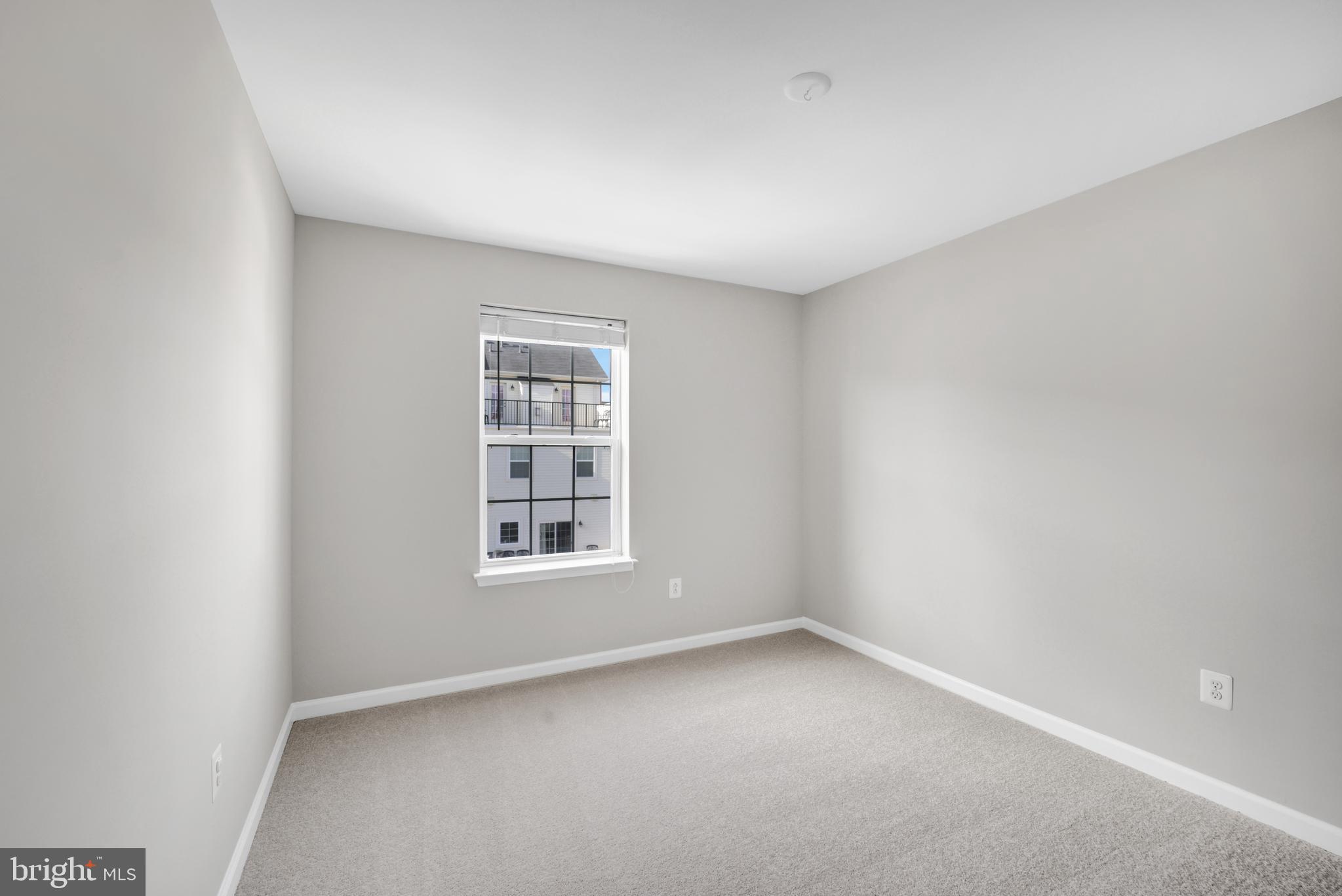 OXFORD SQUARE - Residential