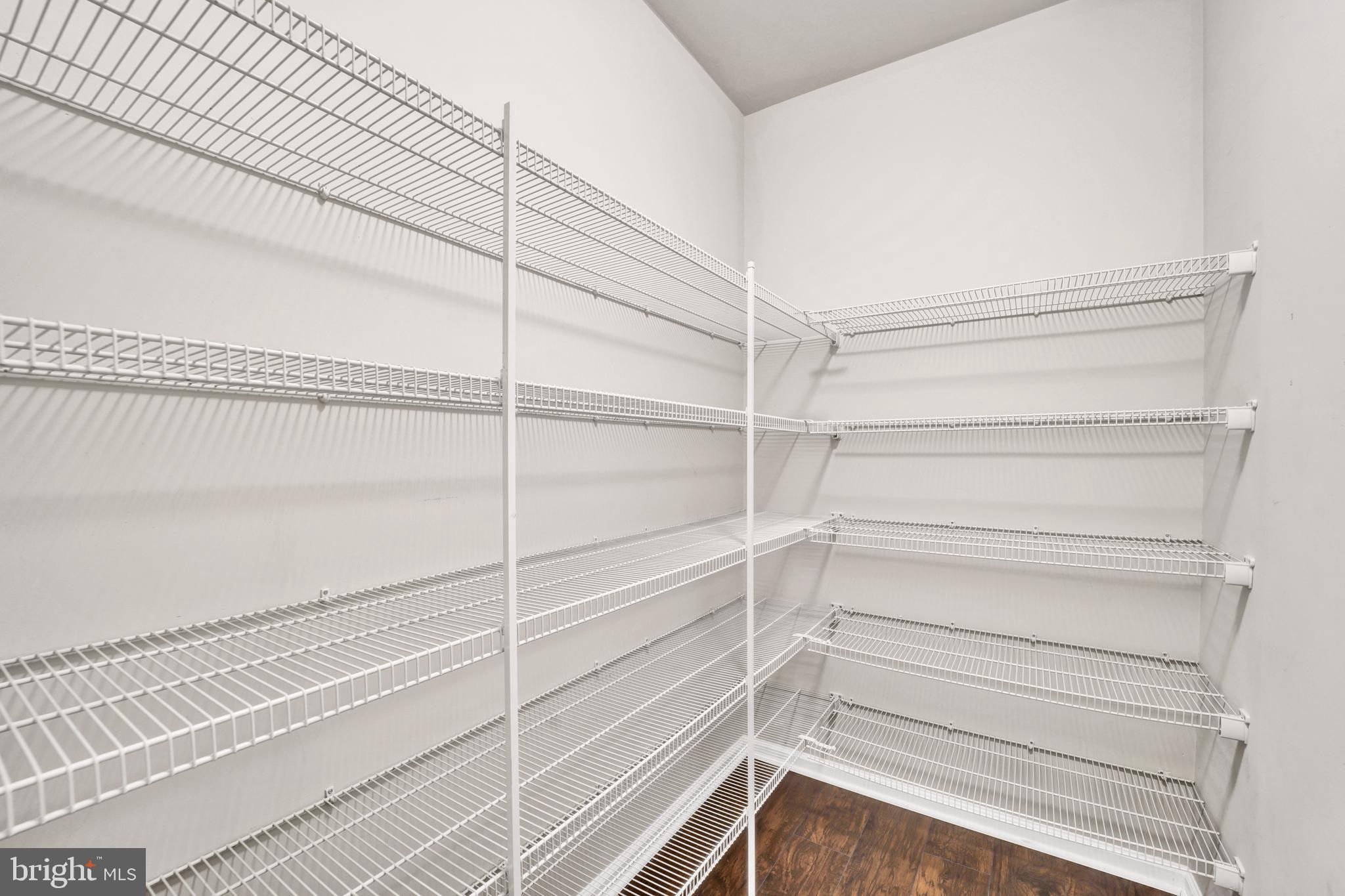 OXFORD SQUARE - Residential