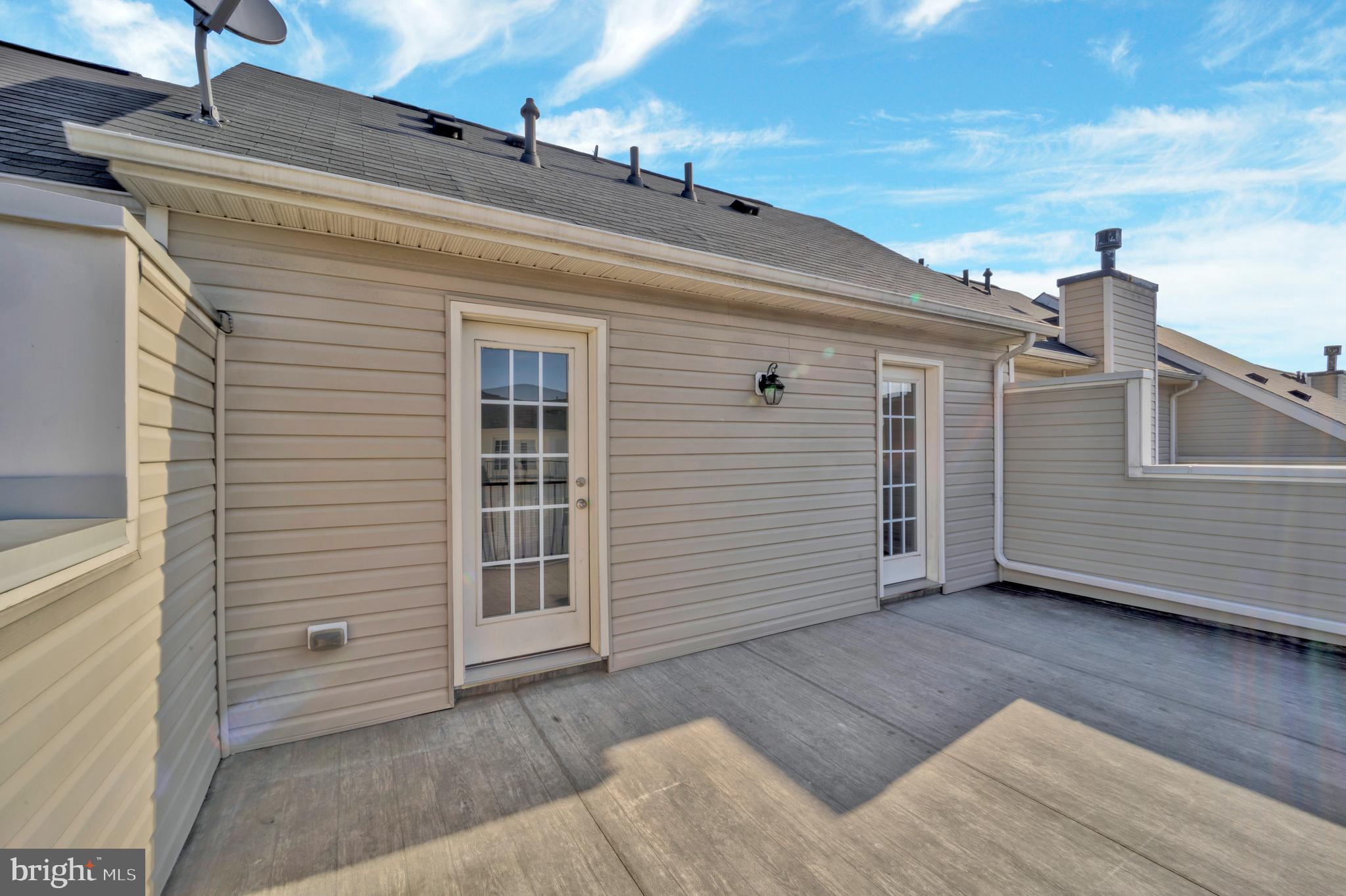 OXFORD SQUARE - Residential