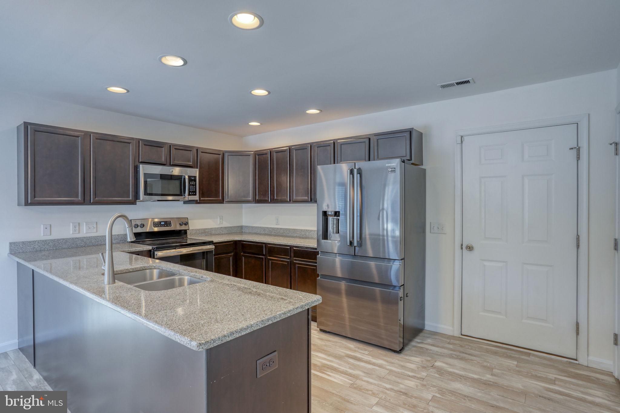 GREENS AT WYOMING - Residential