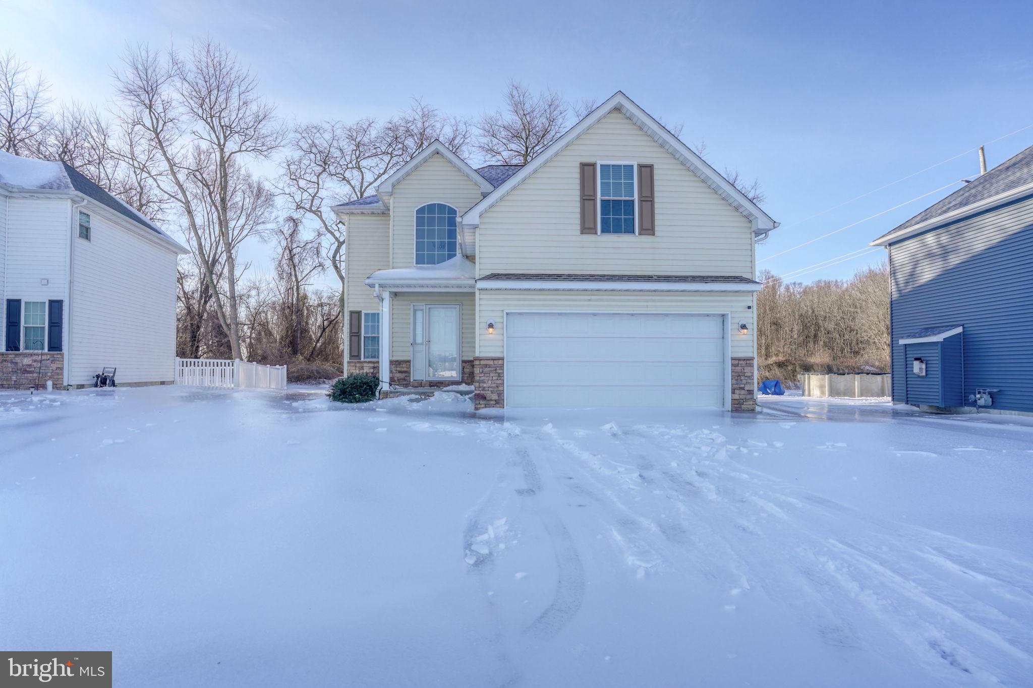 GREENS AT WYOMING - Residential