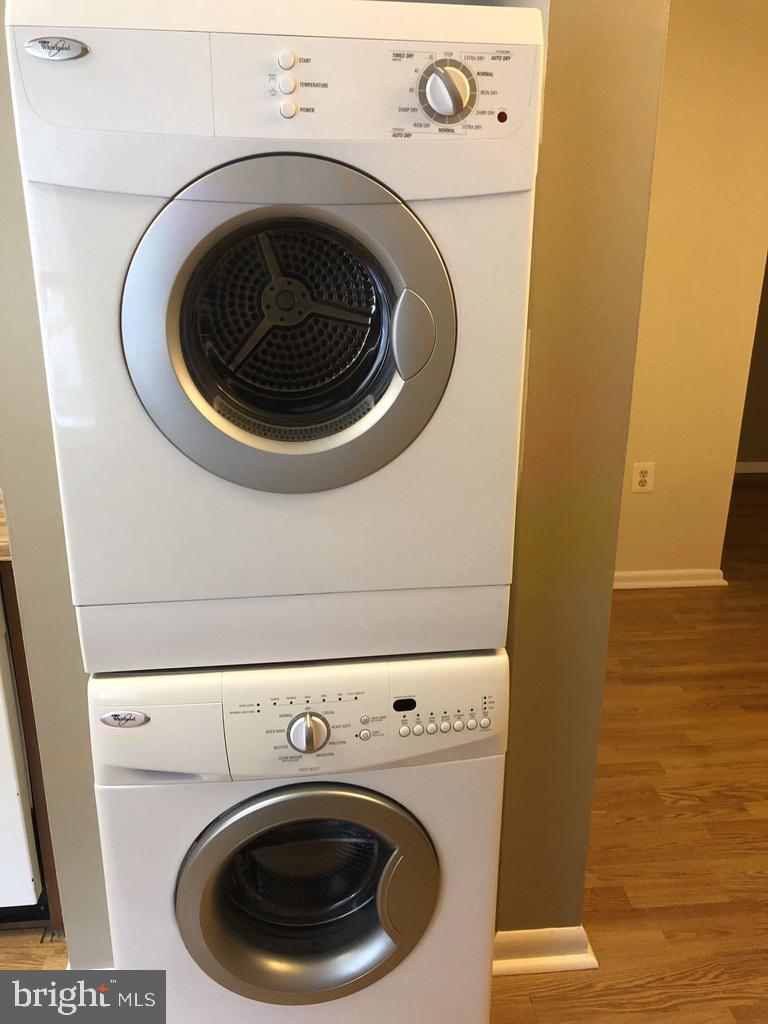 BOLLING BROOK - Residential Lease