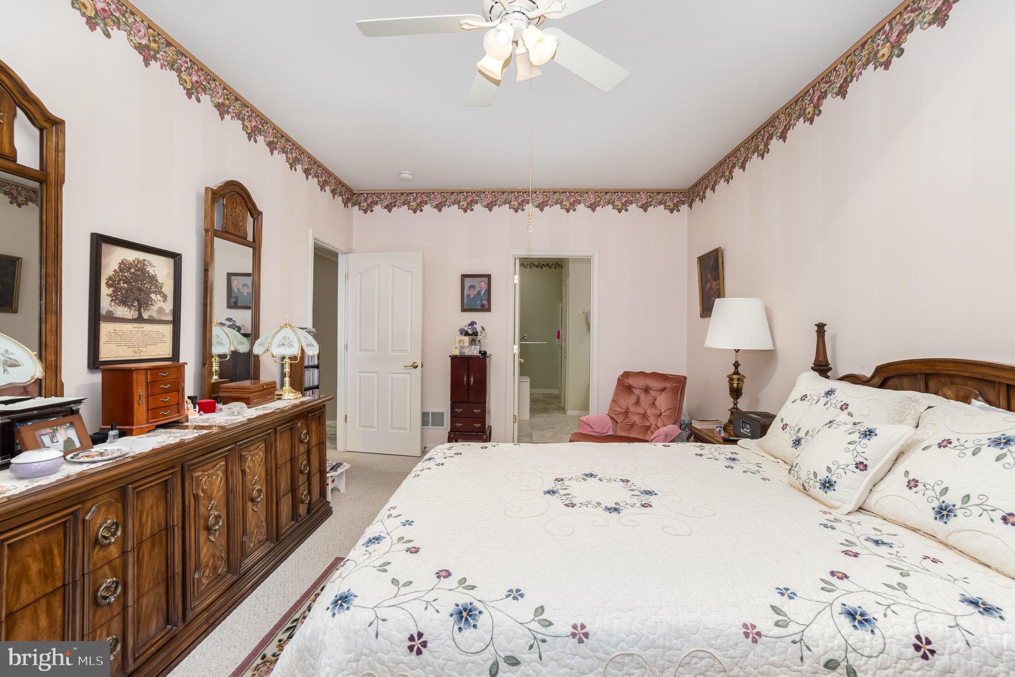 MEADOWVIEW VILLAGE - Residential