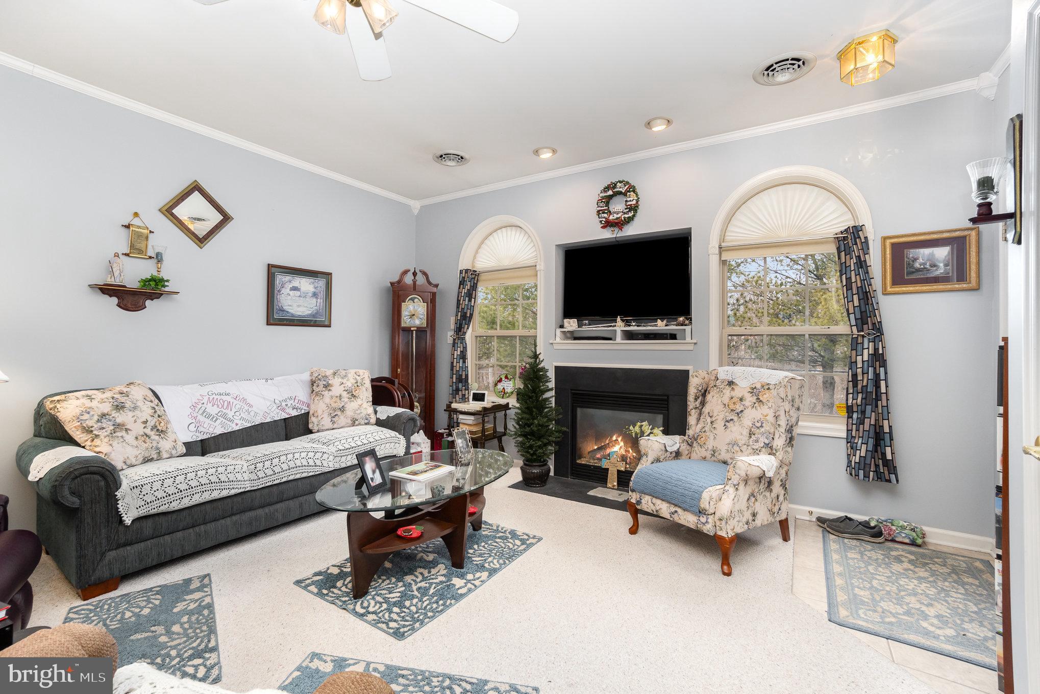 MEADOWVIEW VILLAGE - Residential