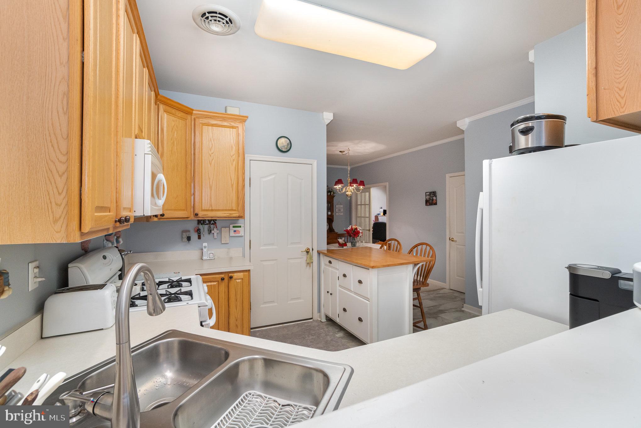 MEADOWVIEW VILLAGE - Residential