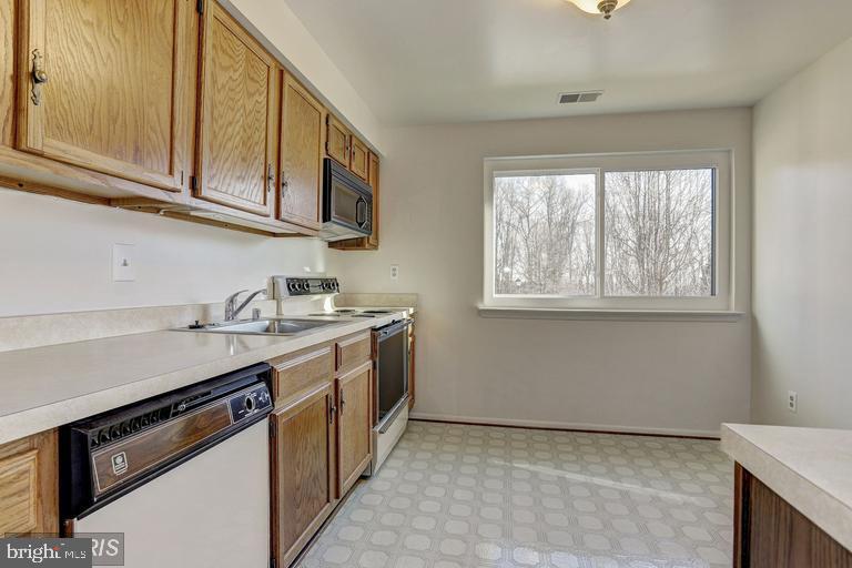 PARTRIDGE KNOLL - Residential Lease