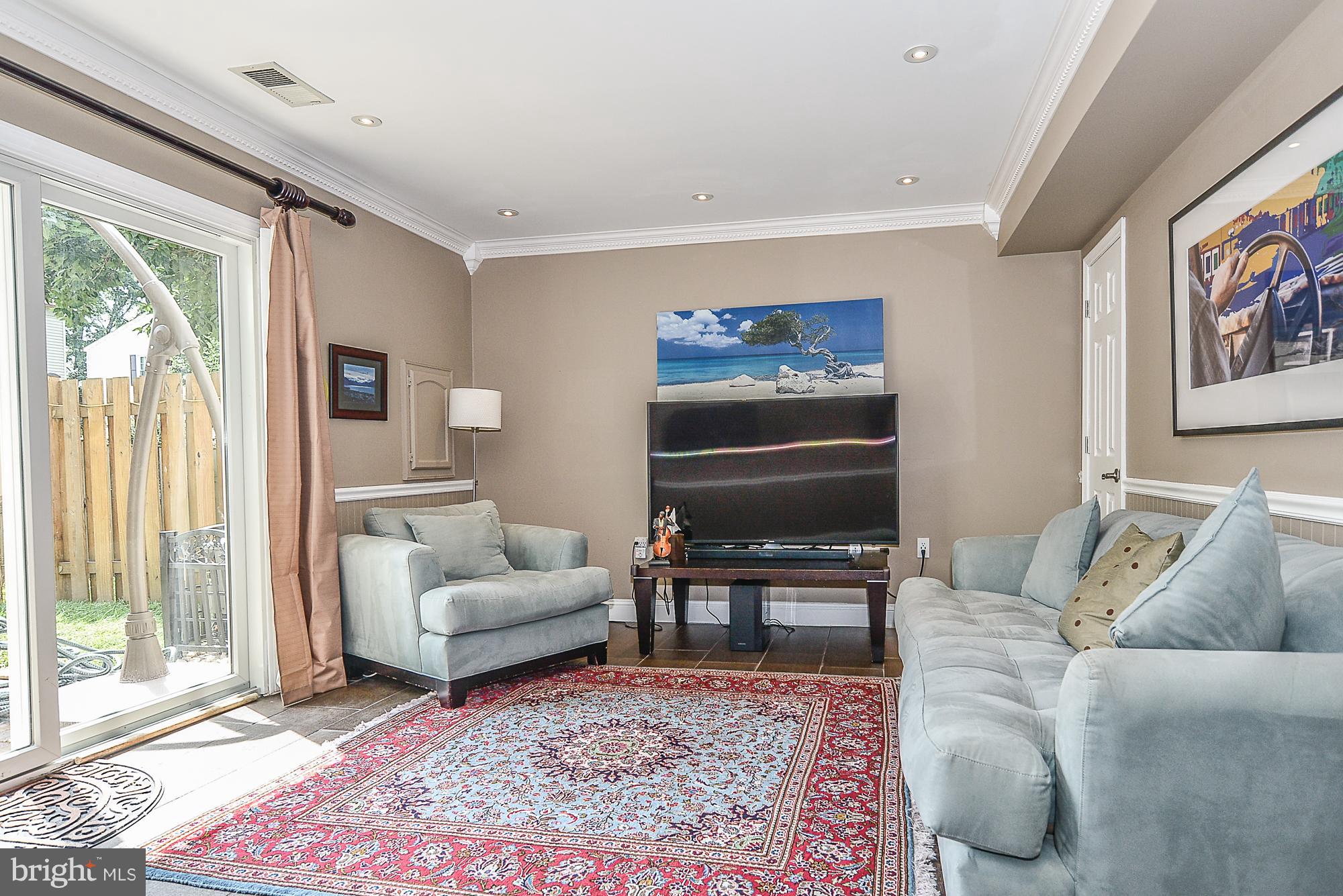 DUNN LORING VILLAGE - Residential