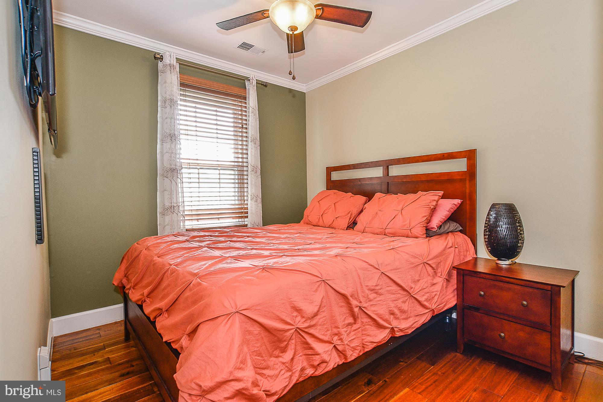 DUNN LORING VILLAGE - Residential