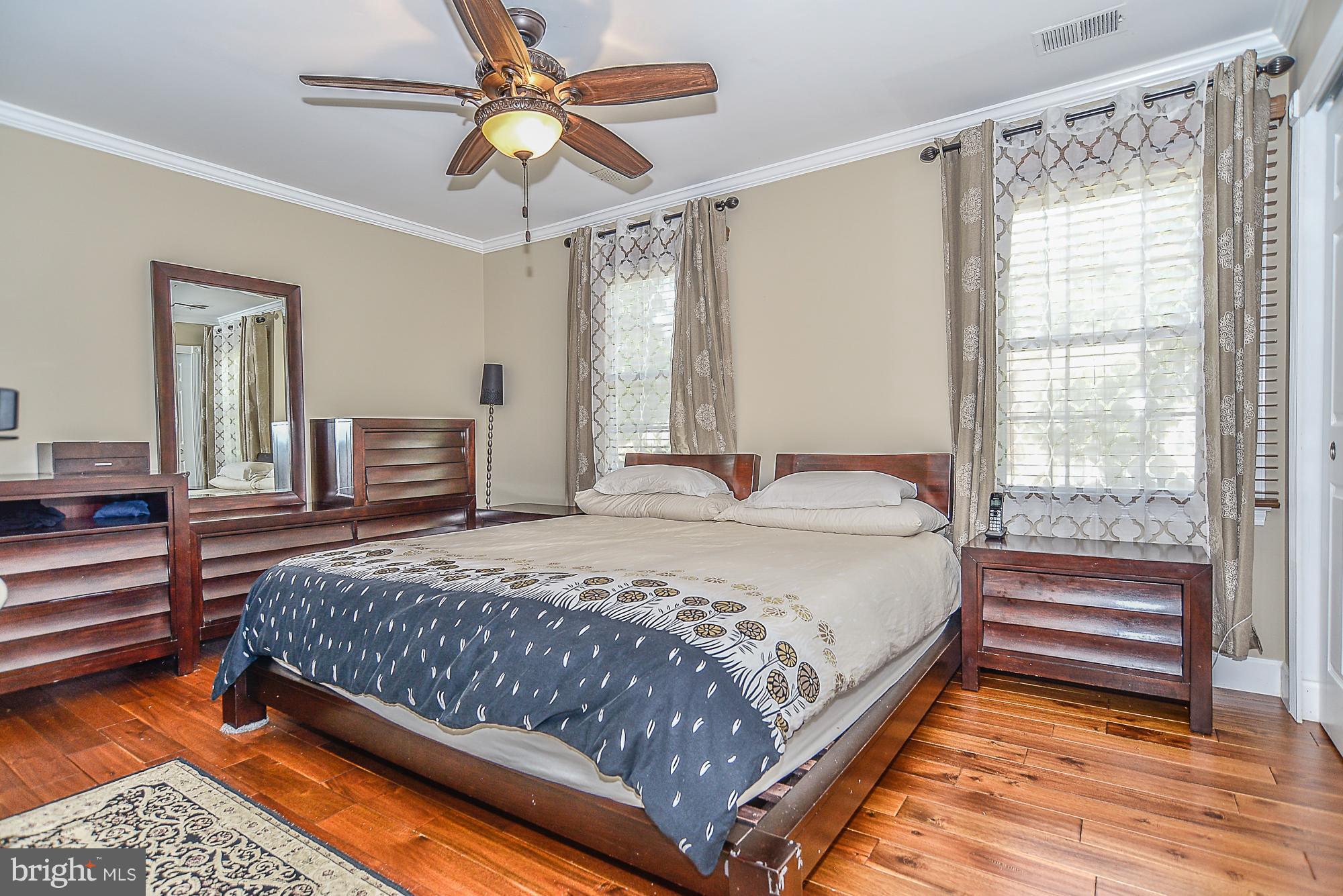 DUNN LORING VILLAGE - Residential