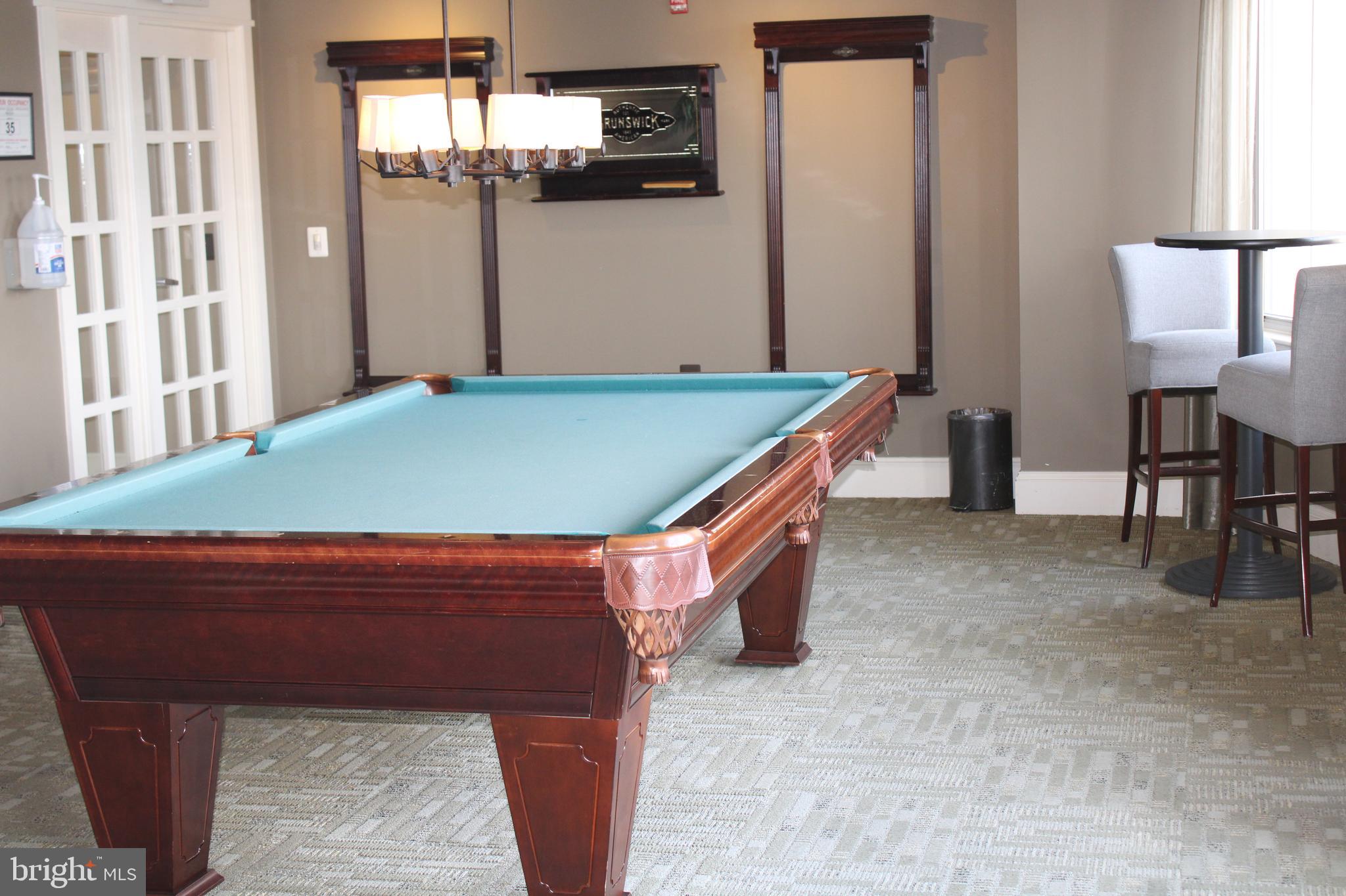 CARLTON HOUSE - Residential Lease