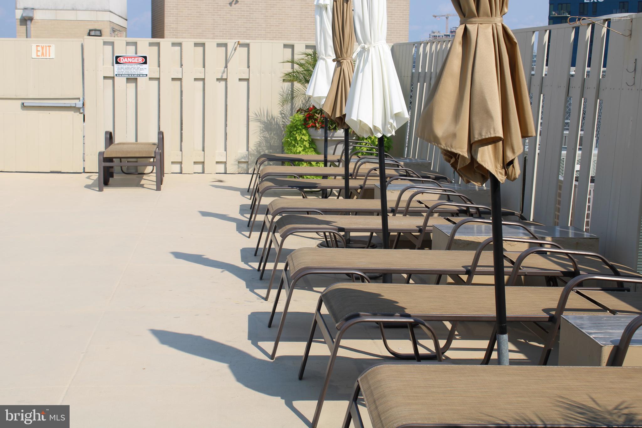 CARLTON HOUSE - Residential Lease