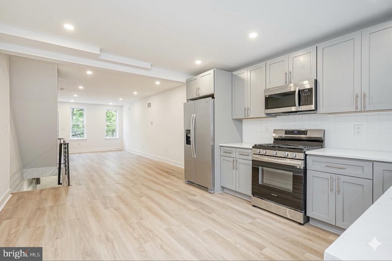 EAST PASSYUNK CROSSING - Residential