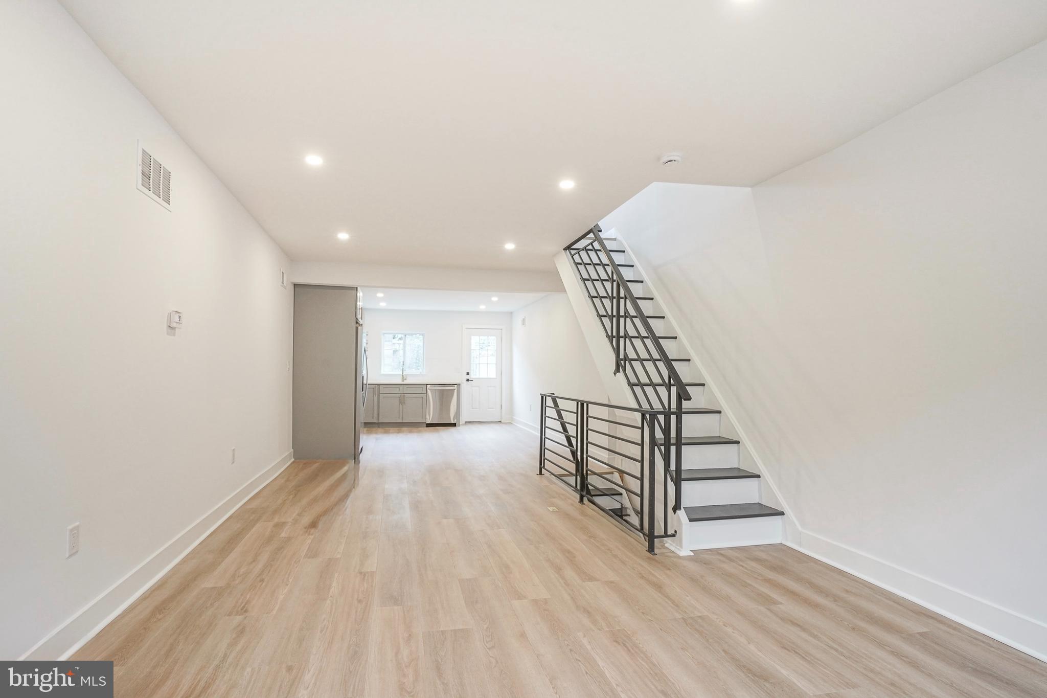 EAST PASSYUNK CROSSING - Residential