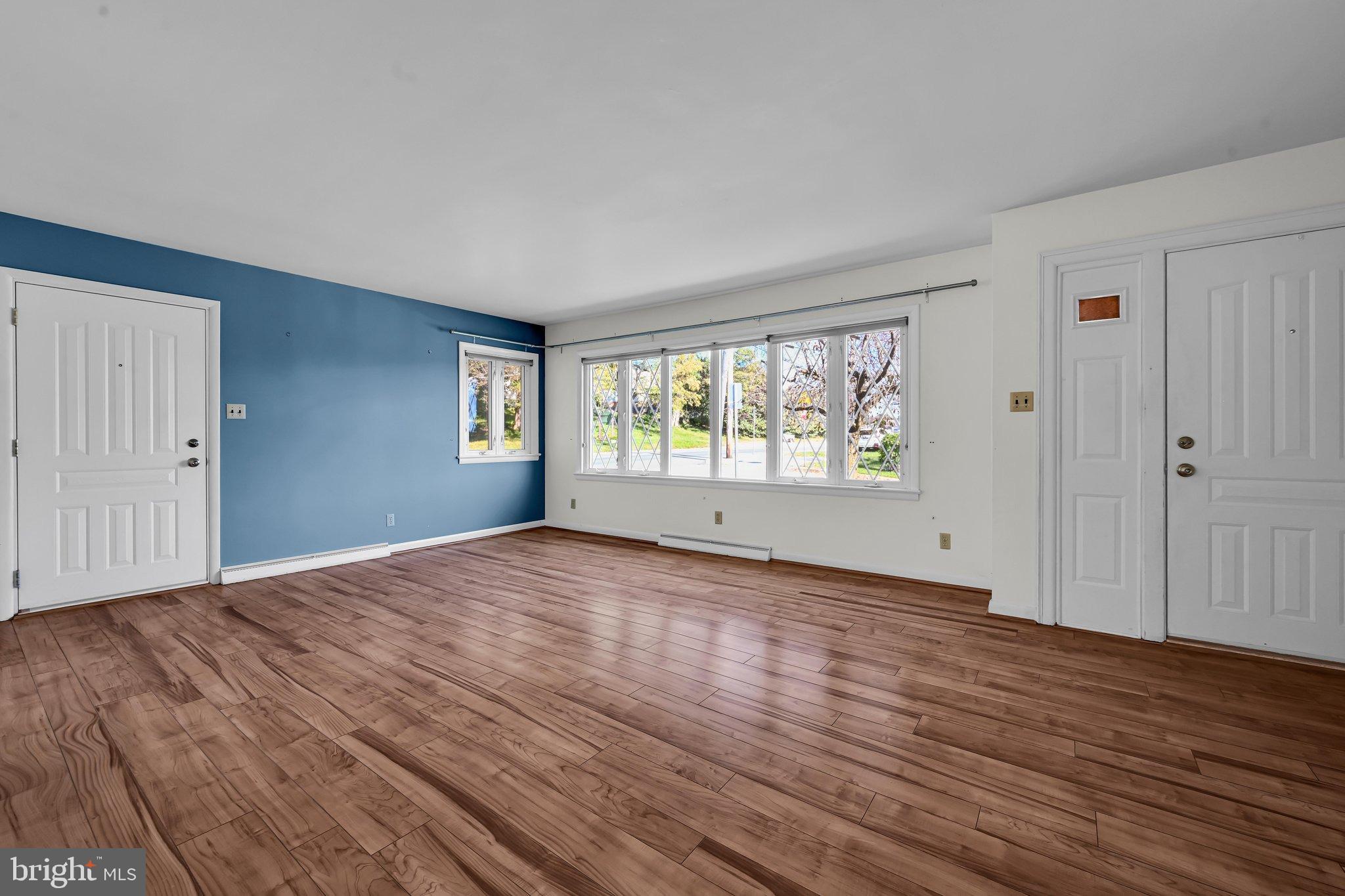 290 E BROADWAY