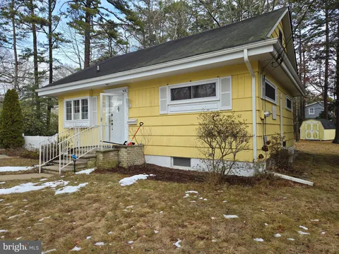 233 Bayview Drive, Absecon, NJ MLS: NJAC2017164
