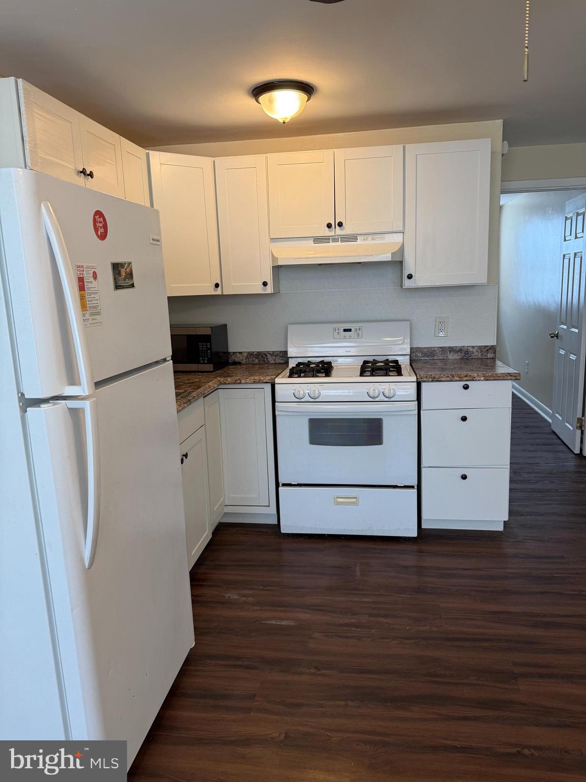 STONEHURST - Residential Lease