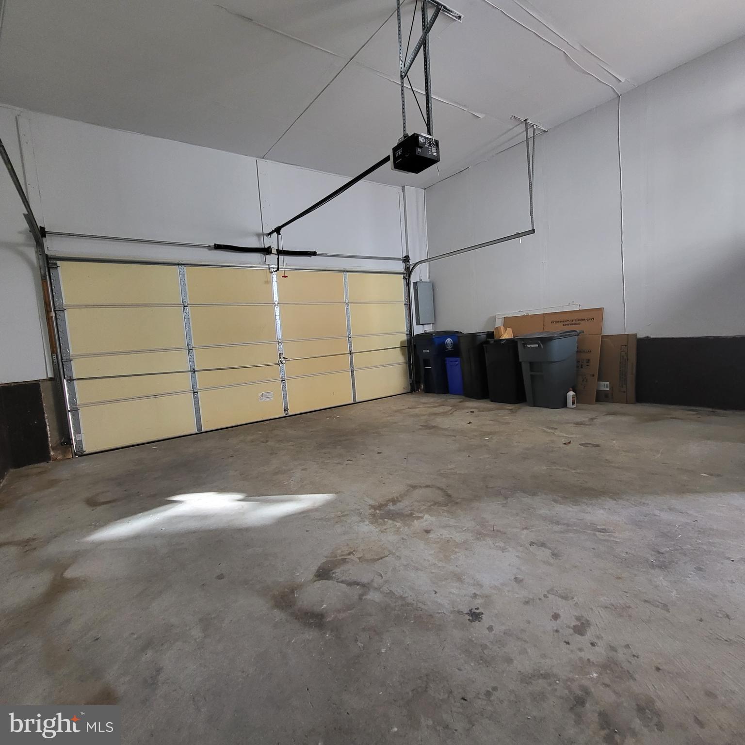 GREENWAY VILLAGE - Residential Lease