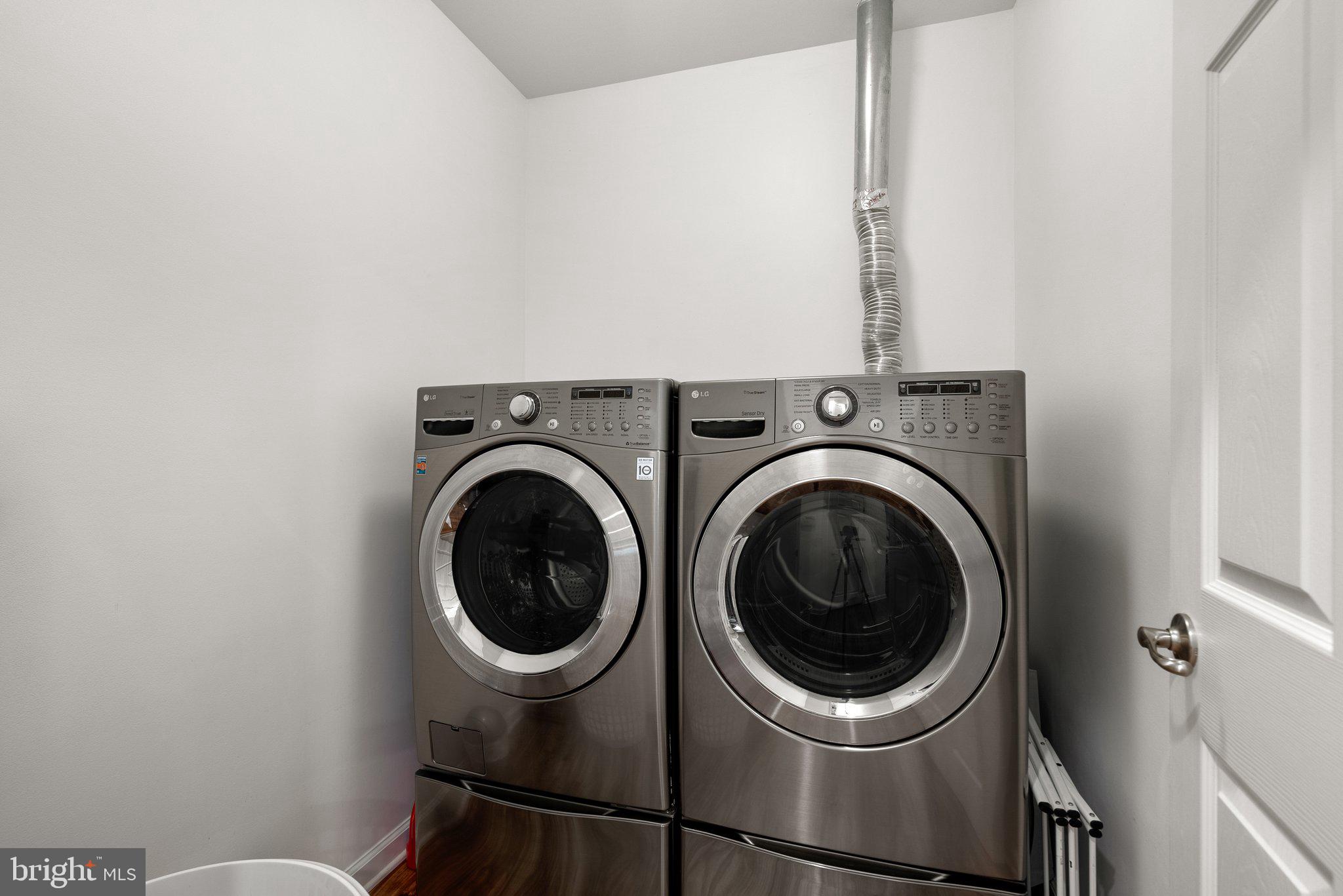 POTOMAC CLUB II - Residential Lease