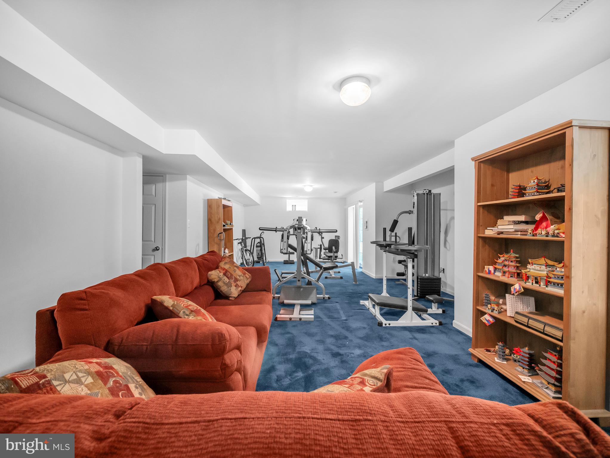 STRAWBERRY HILLS ESTATES - Residential