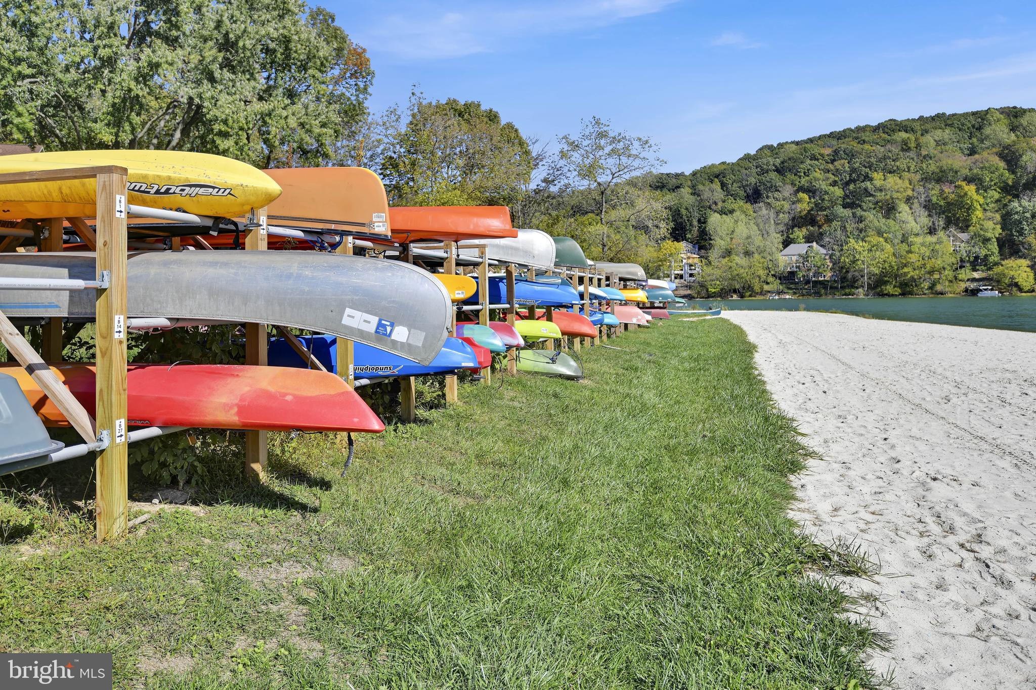 LAKE LINGANORE - Residential