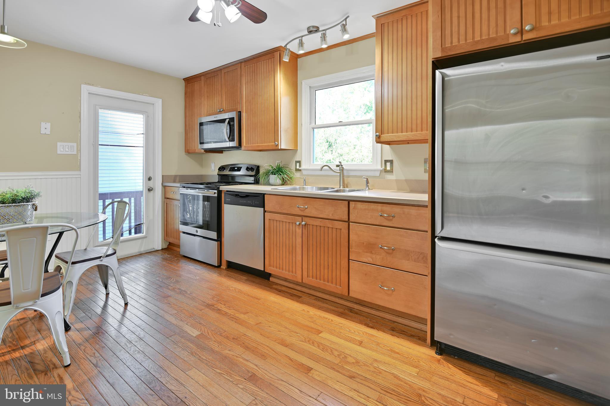 LAKE LINGANORE - Residential